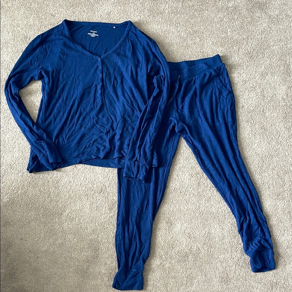 Posh Peanut Women’s Pajamas